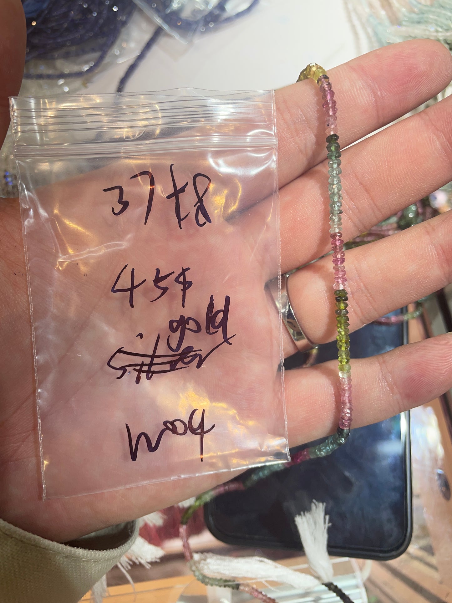 G004 Gail (HK refunds are not supported)
