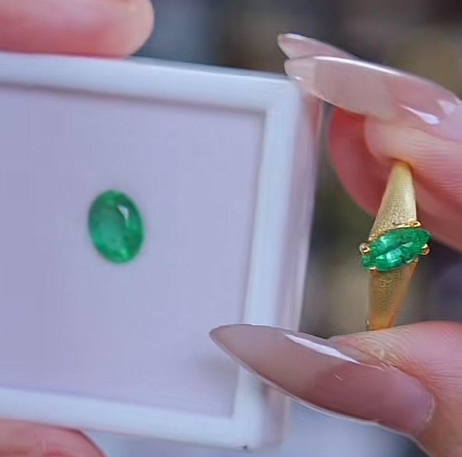 G002 Cassie Joy one stones