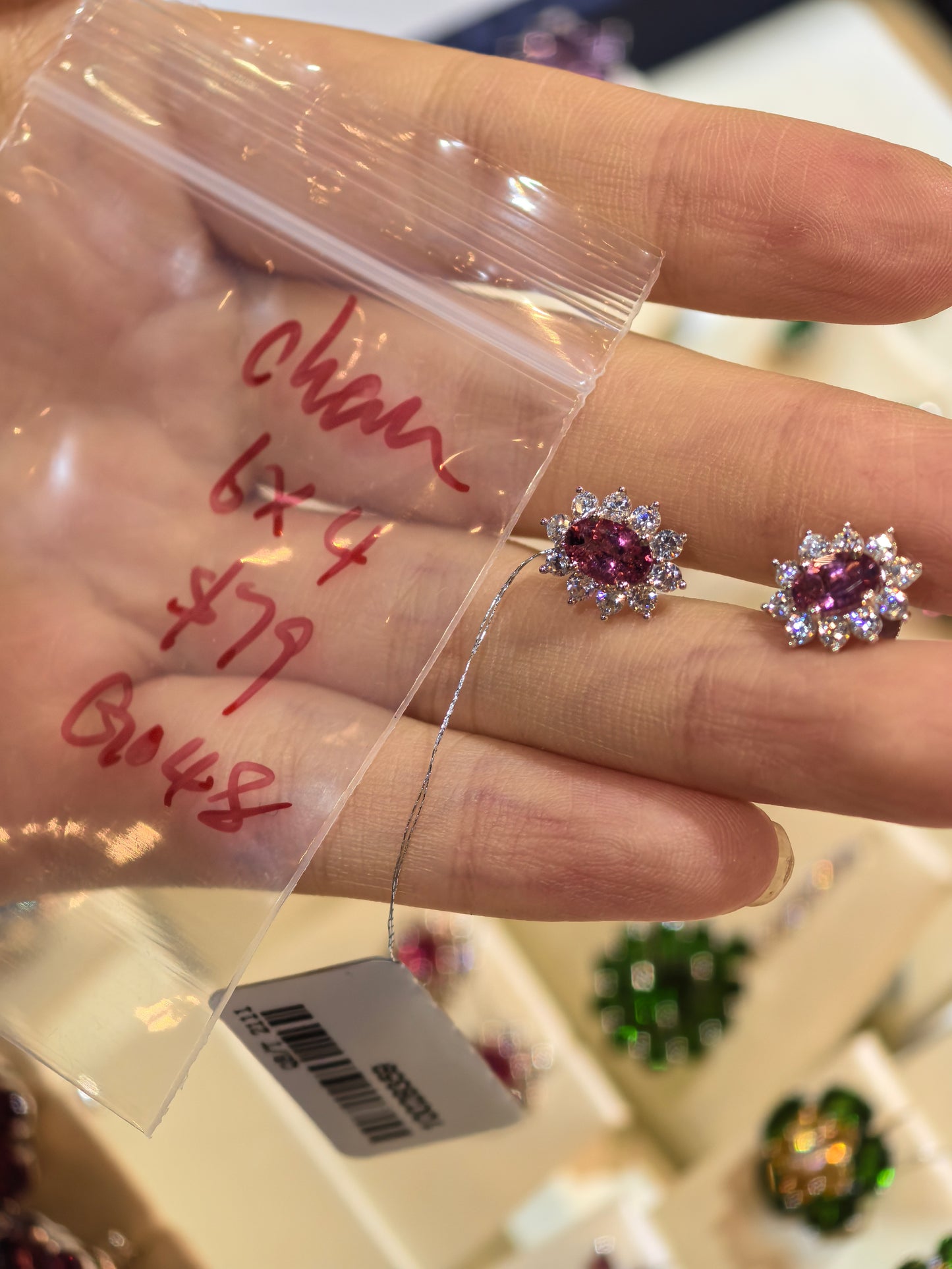 G048 Lily (HK refunds are not supported)