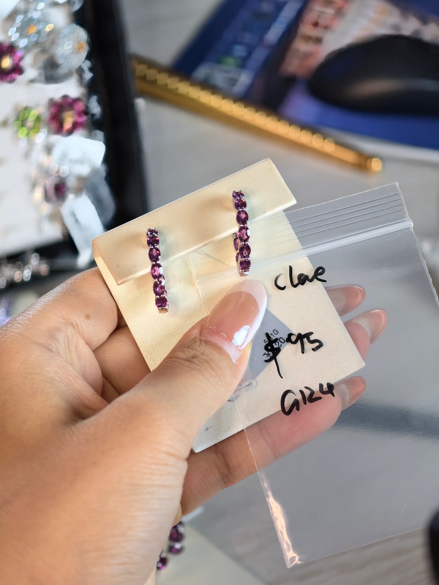 G124 Cassie （Refunds are not supported）