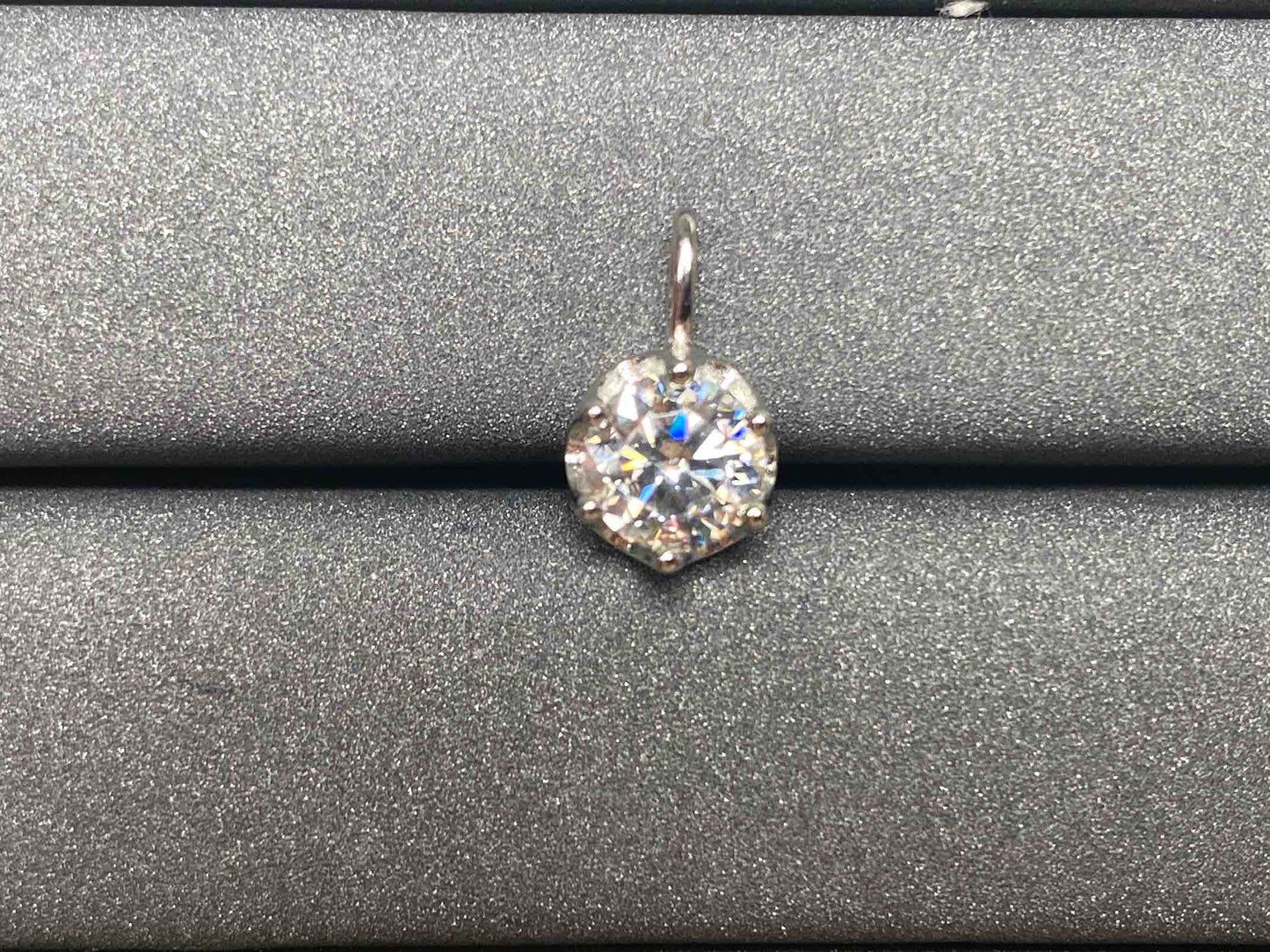 A738 Moissanite Pendant
