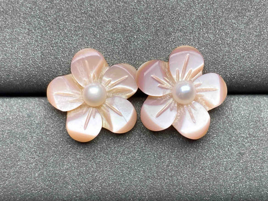 5584 Pink conch Earrings
