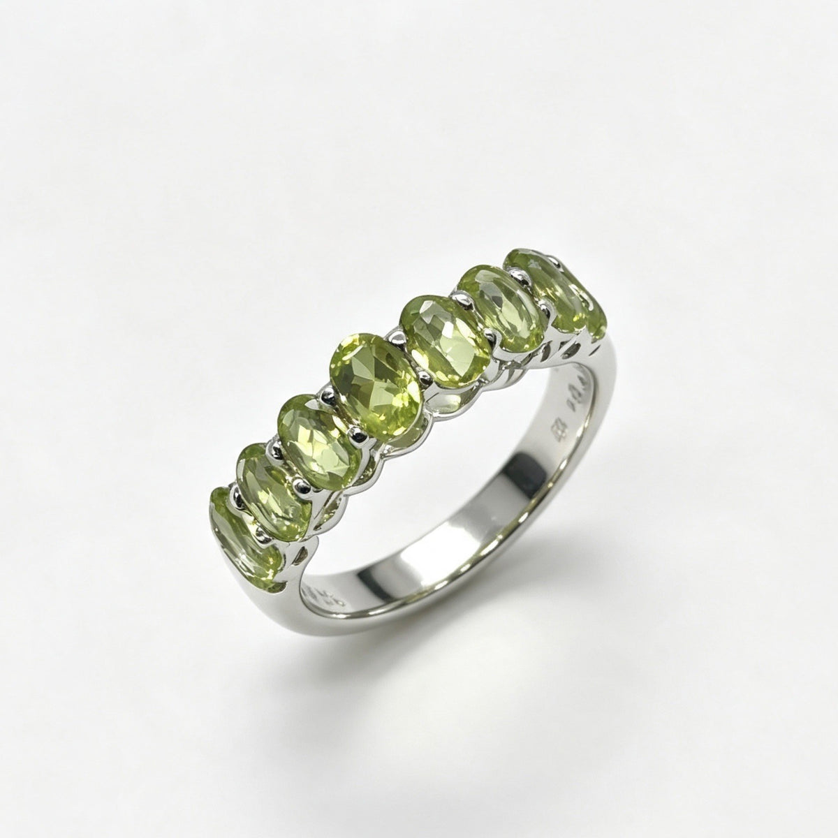 TE02R S925 Silver Tennis Ring Peridot