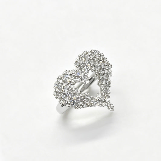 HT02R Heart Ring Clear Moissanite S003