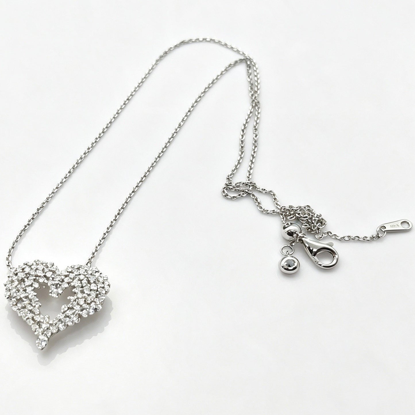 HT02P Heart Necklace Clear Moissanite S003