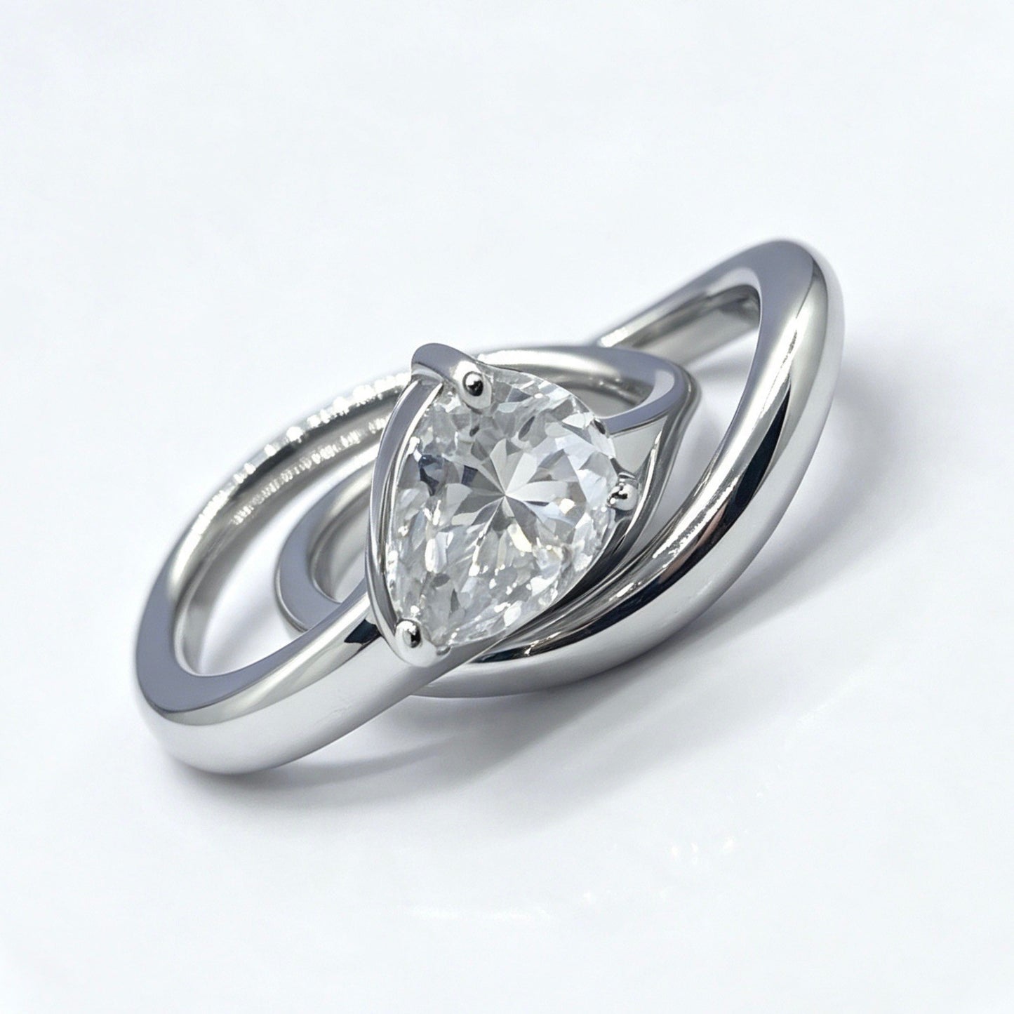FF007 Ring Clear Moissanite