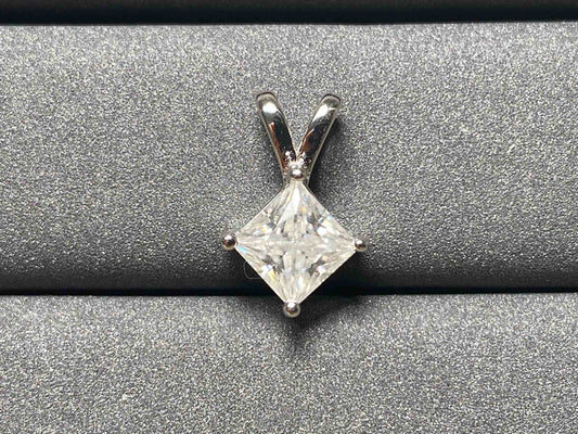 2593 Moissanite Pendant