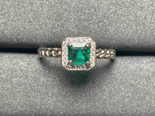 2622 Emerald Ring