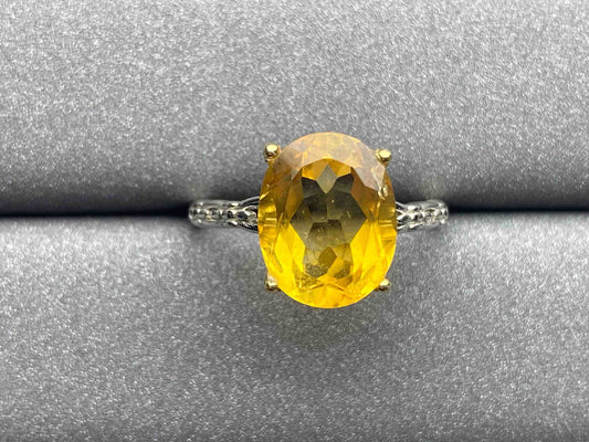 2946 Citrine Ring