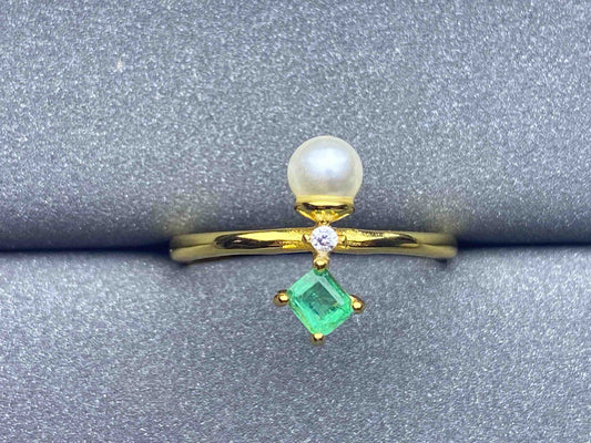3238 Emerald Ring