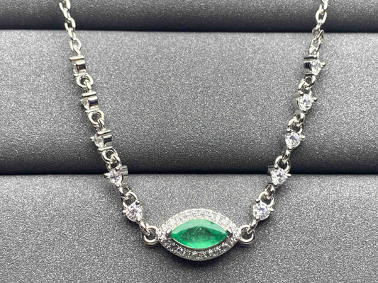 3251 Emerald Bracelet