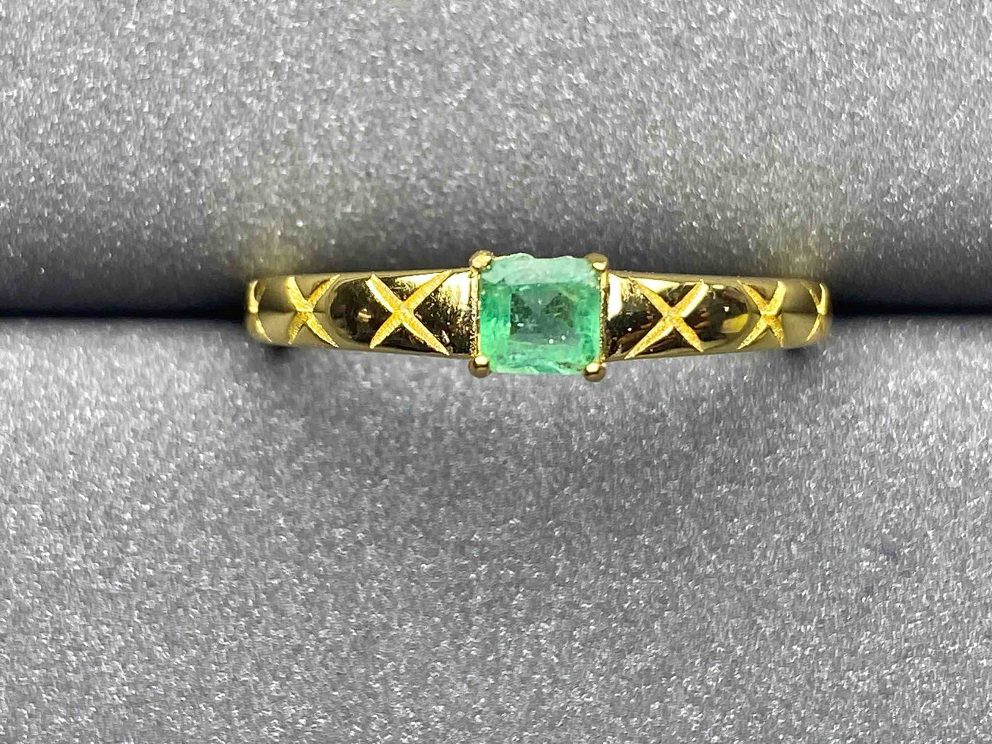3255 Emerald Ring