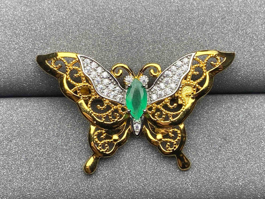 3274 Emerald brooch