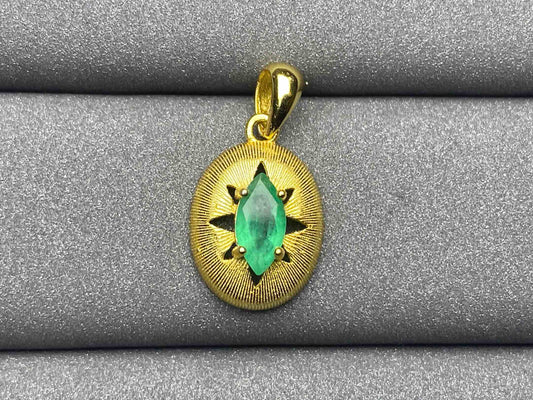 3277 Emerald Pendant