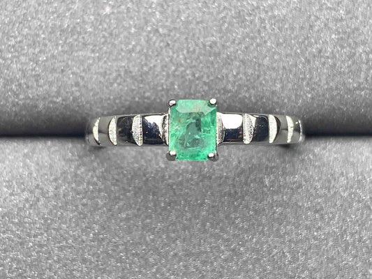 3288 Emerald Ring