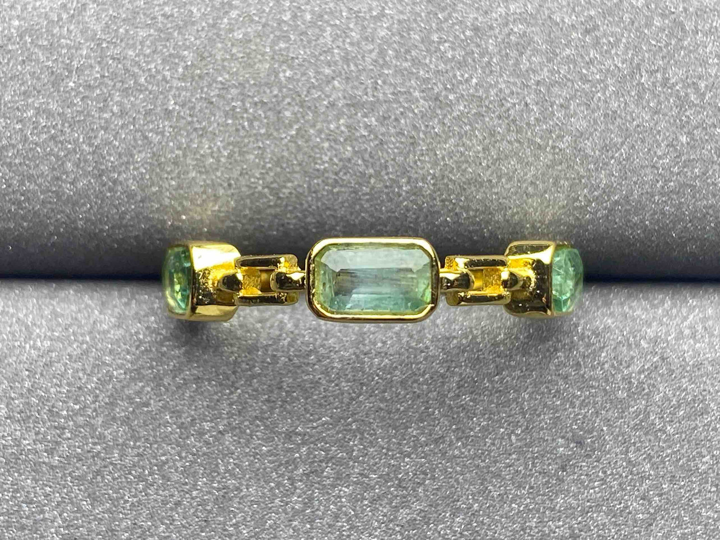 3298 Emerald Ring