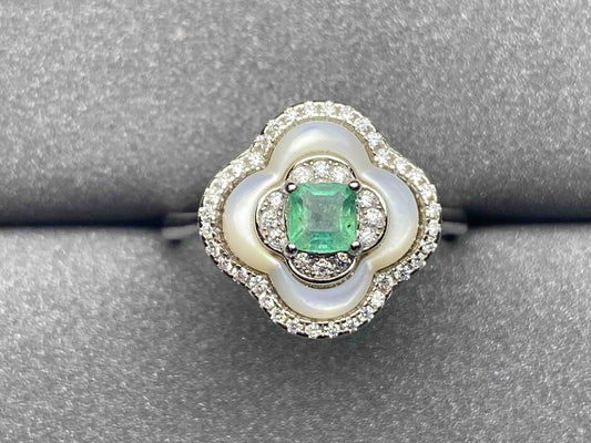 3311 Emerald Ring
