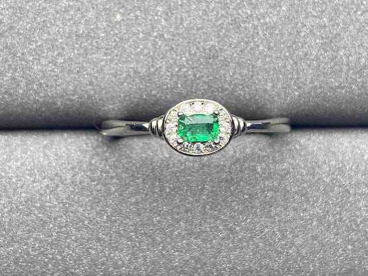 3336 Emerald Ring