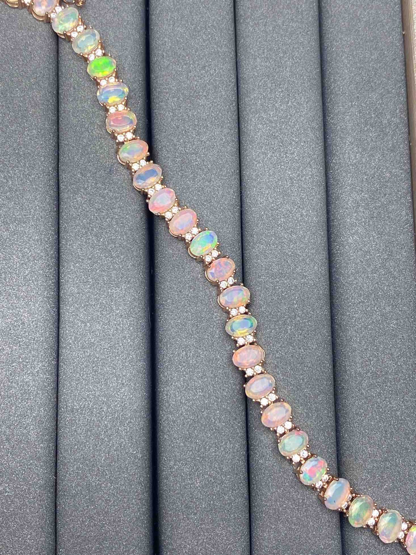 3457 Opal Bracelet