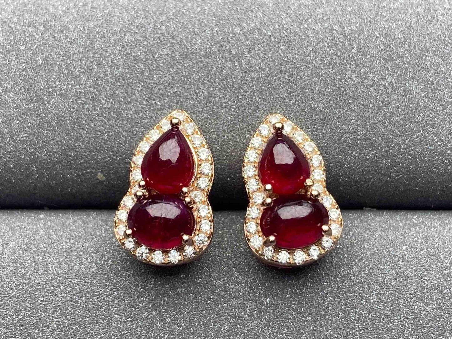 3557 Ruby Earrings