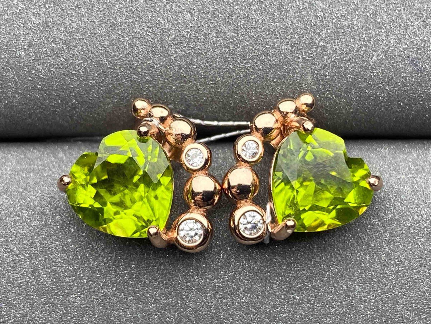3679 Peridot Earrings