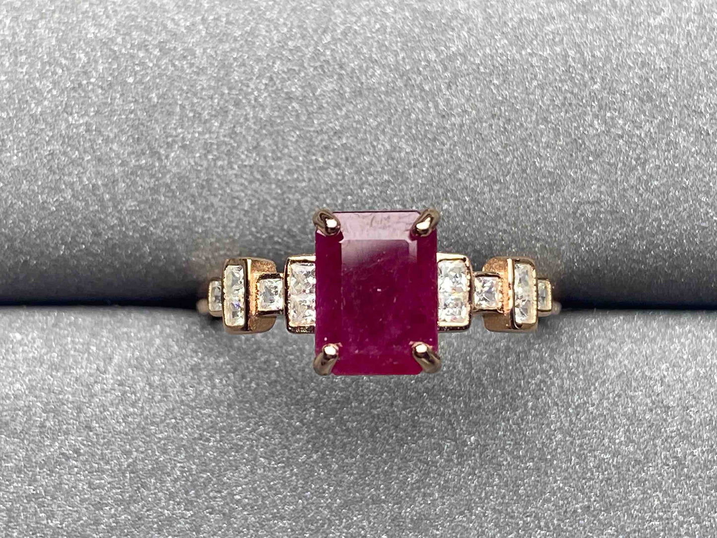 3725 Ruby Ring