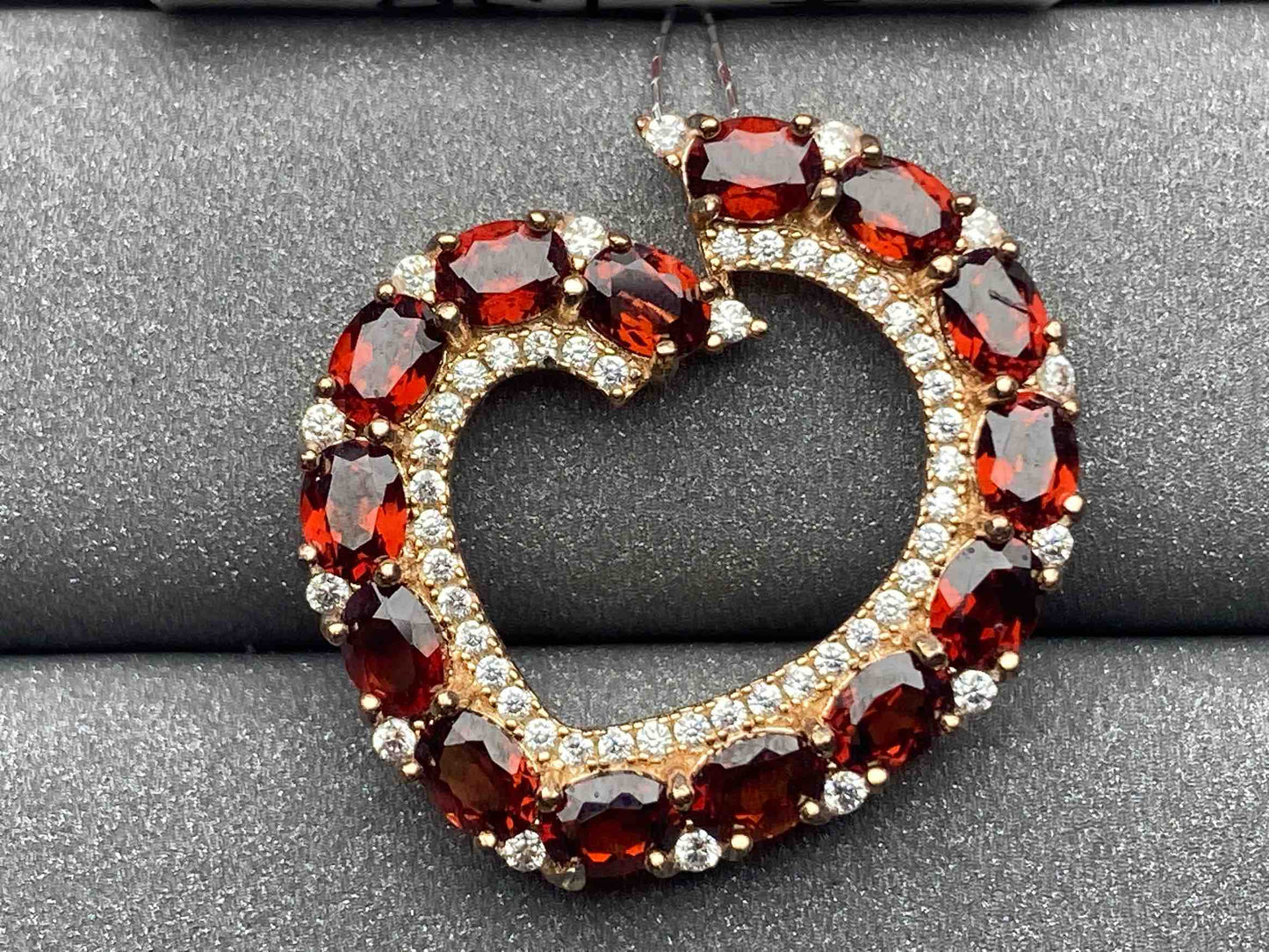 3809 Garnet Pendant