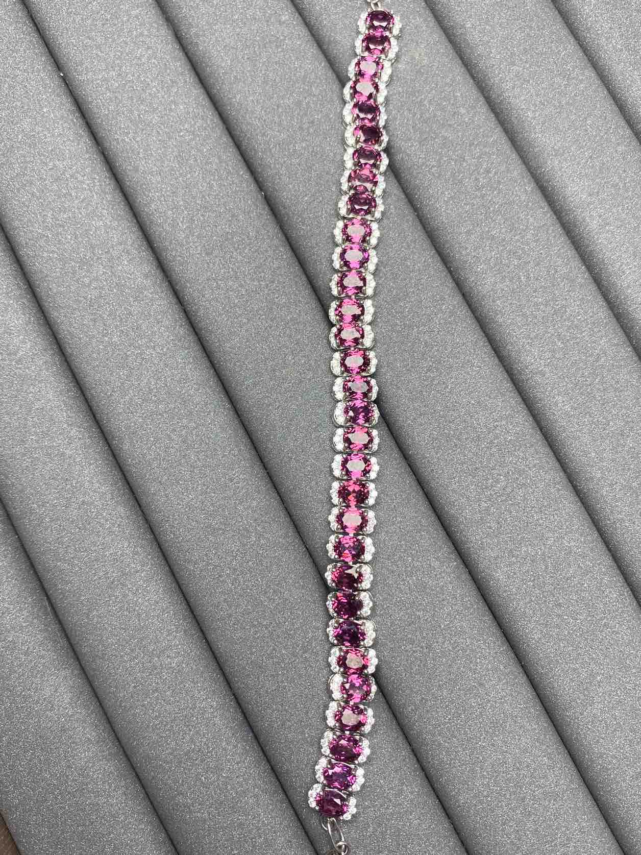 3941 Garnet Bracelet