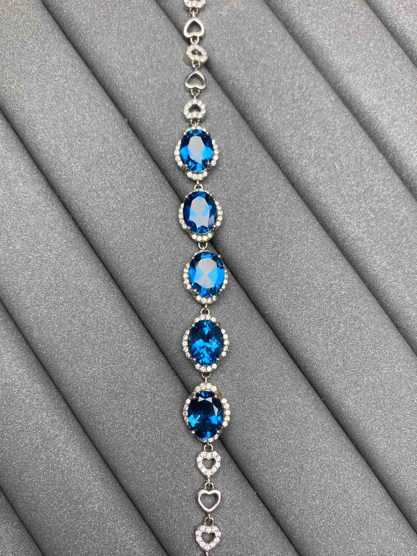 3948 Topaz Bracelet