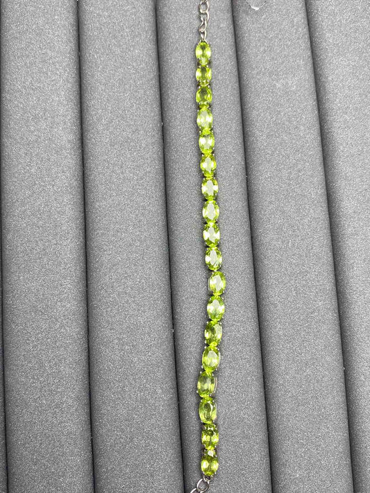 3956 Peridot Bracelet