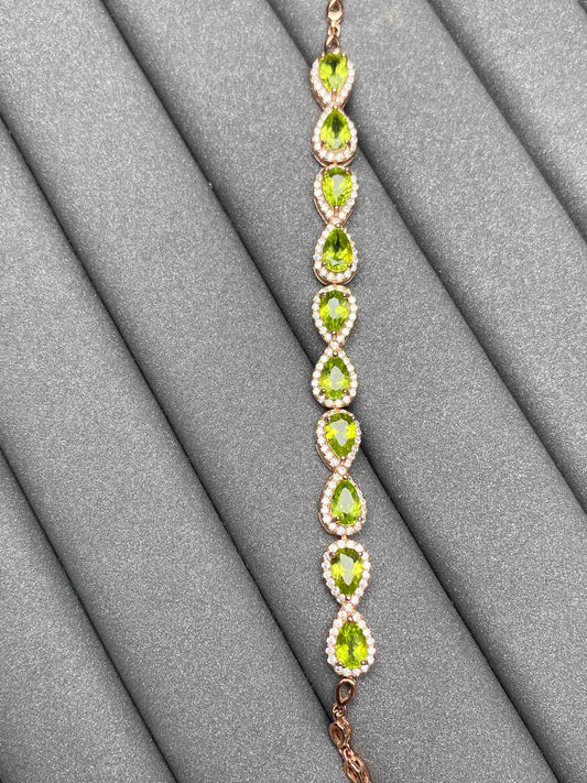 3971 Peridot Bracelet