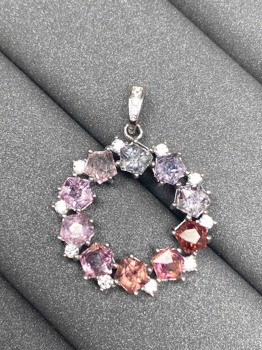 4025 Spinel Pendant