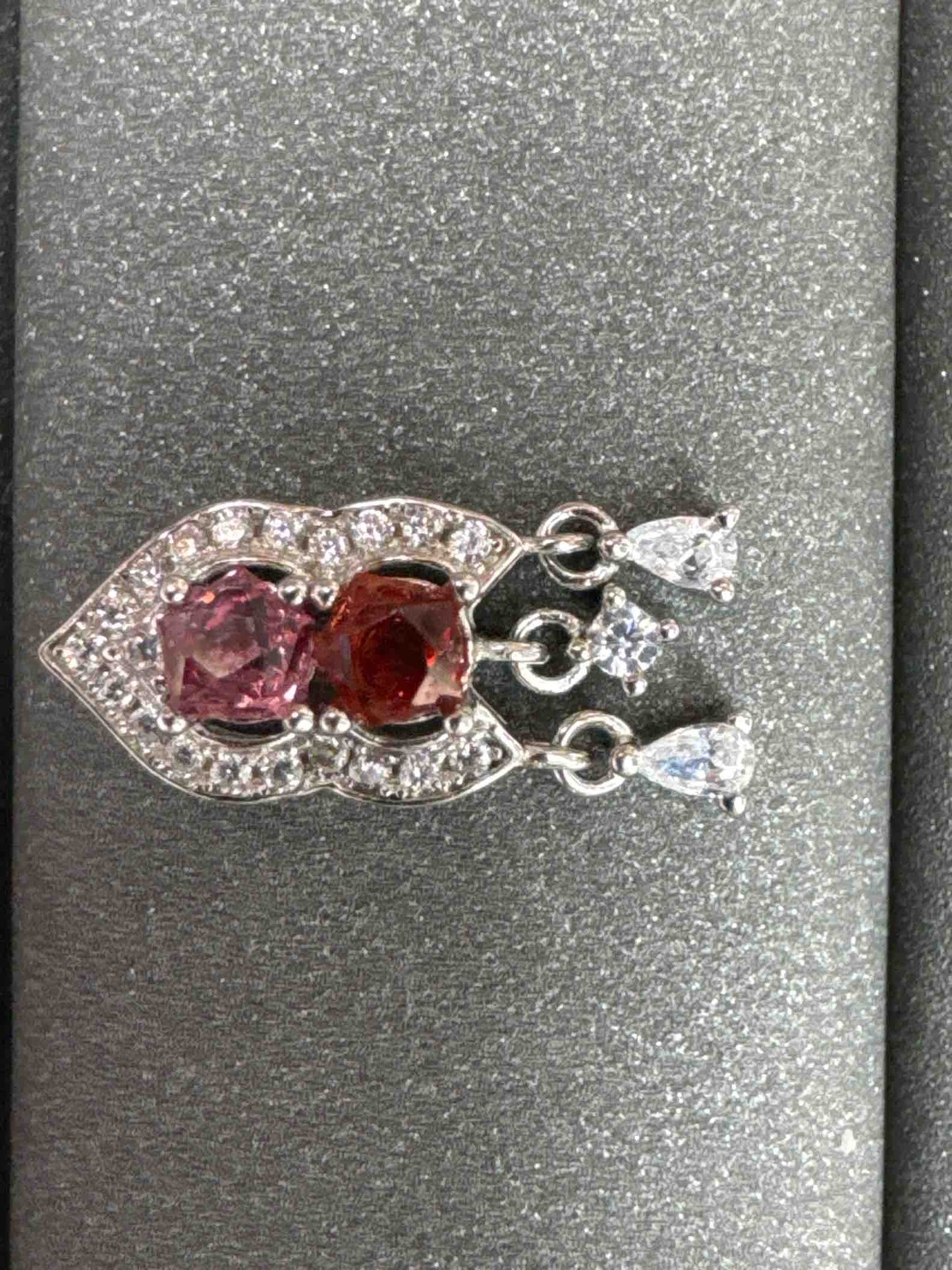 4121 Spinel Pendant