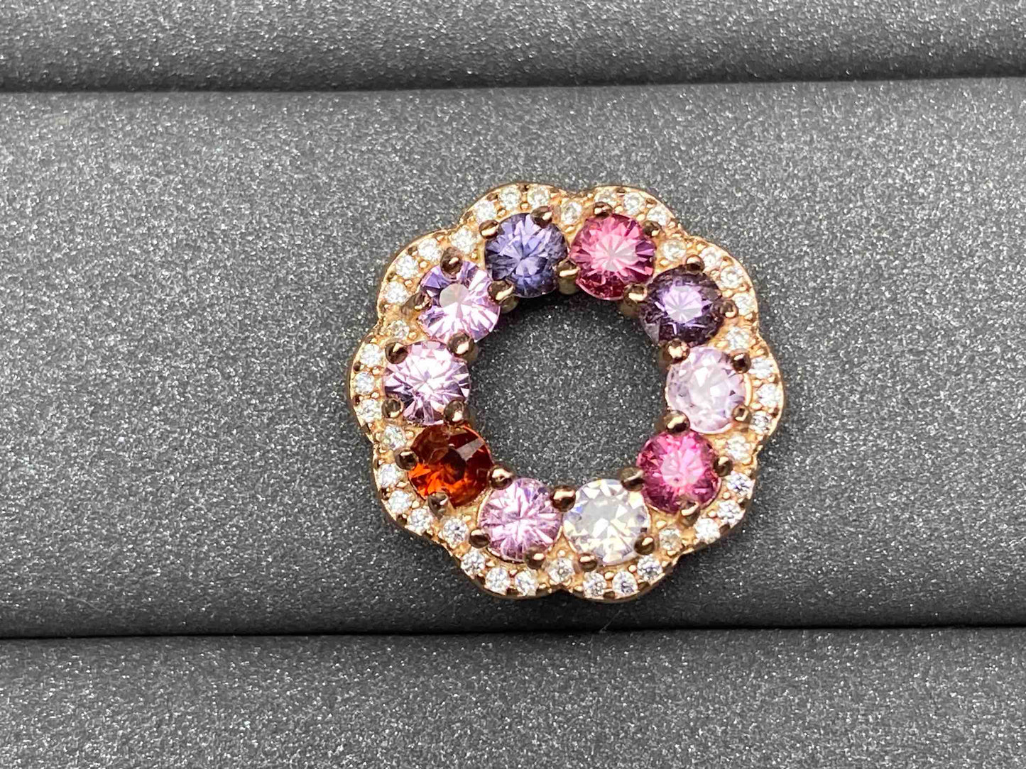 4170 Spinel Pendant