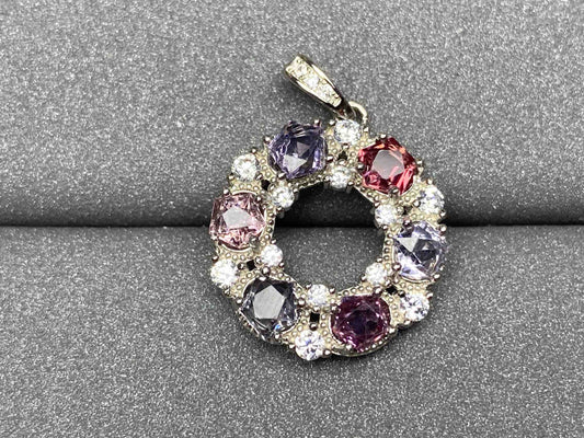 4261 Spinel Pendant
