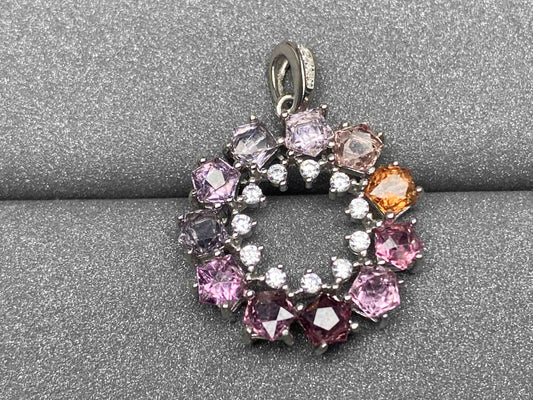4263 Spinel Pendant