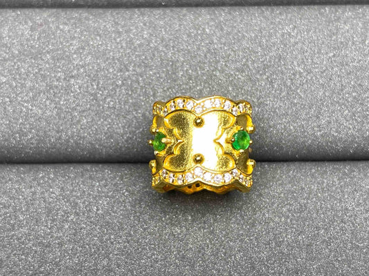 4312 Emerald Pendant