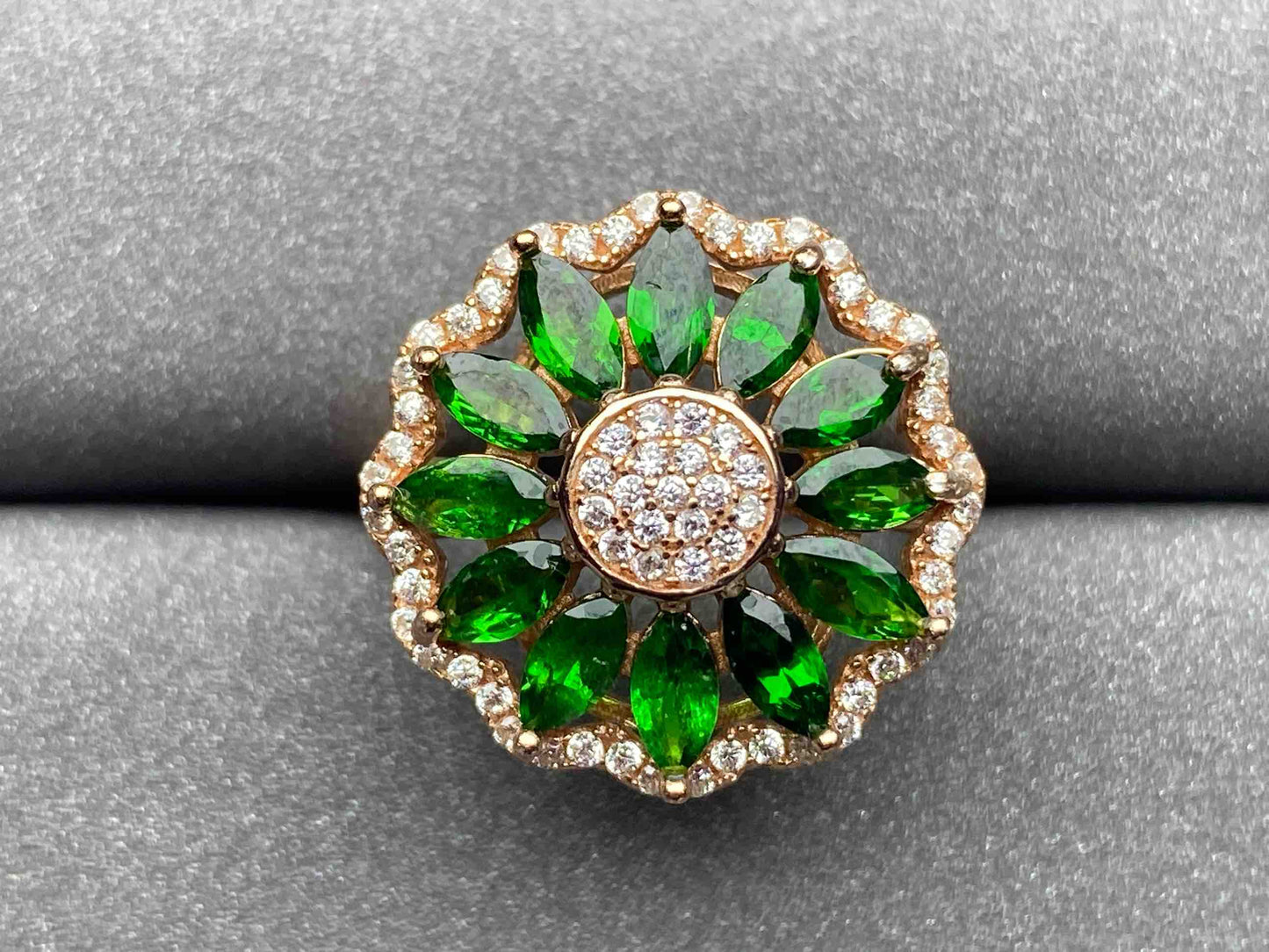 4326 Tsavorite Ring
