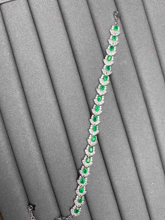 4354 Emerald Bracelet