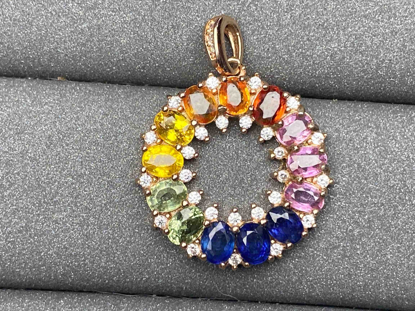 4440 Sapphire Pendant