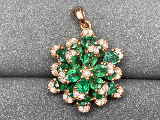4452 Emerald Pendant