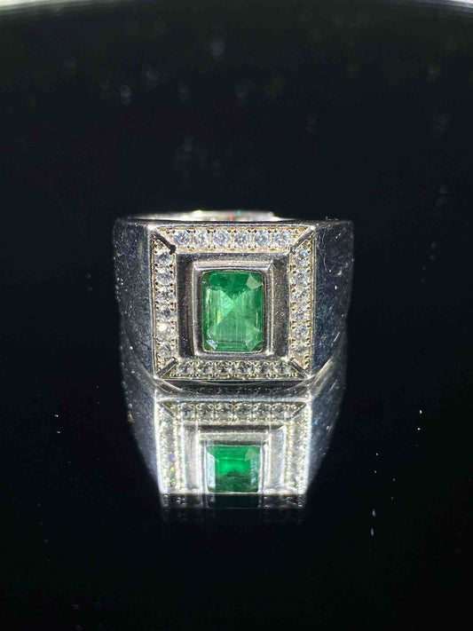 4524 Emerald Ring