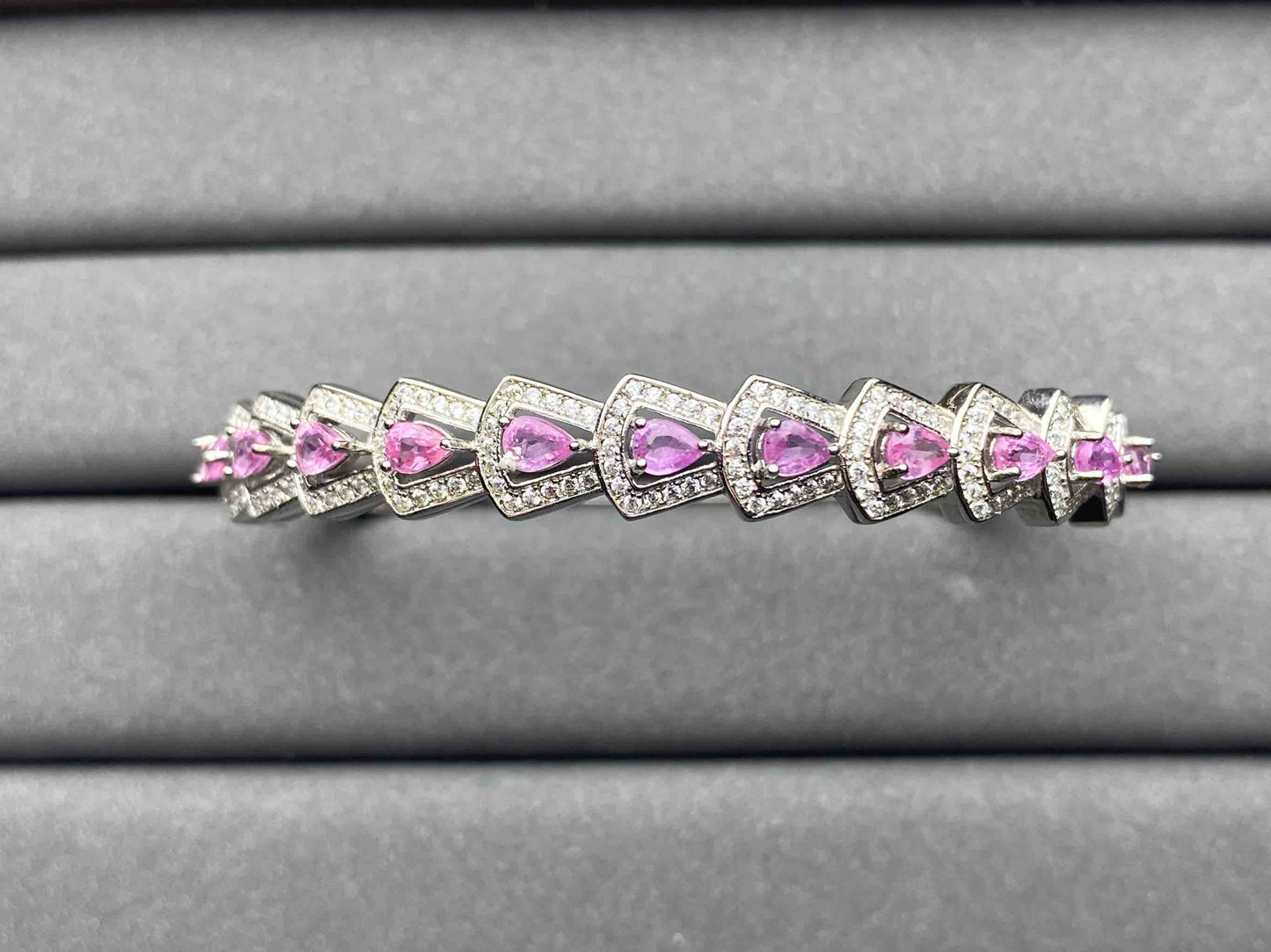 4662 Sapphire Bangle