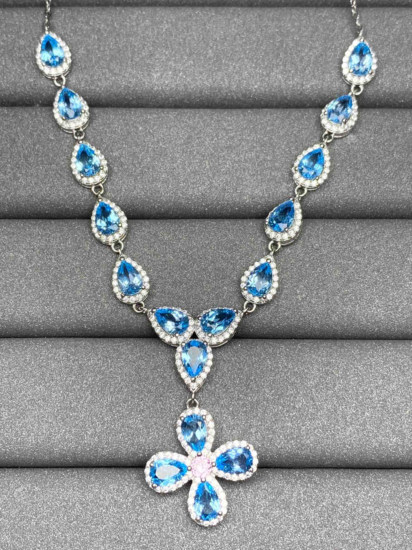 4669 Topaz Necklace