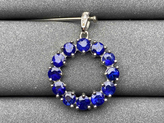 4679 Sapphire Pendant