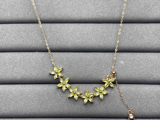 4717 Peridot Necklace
