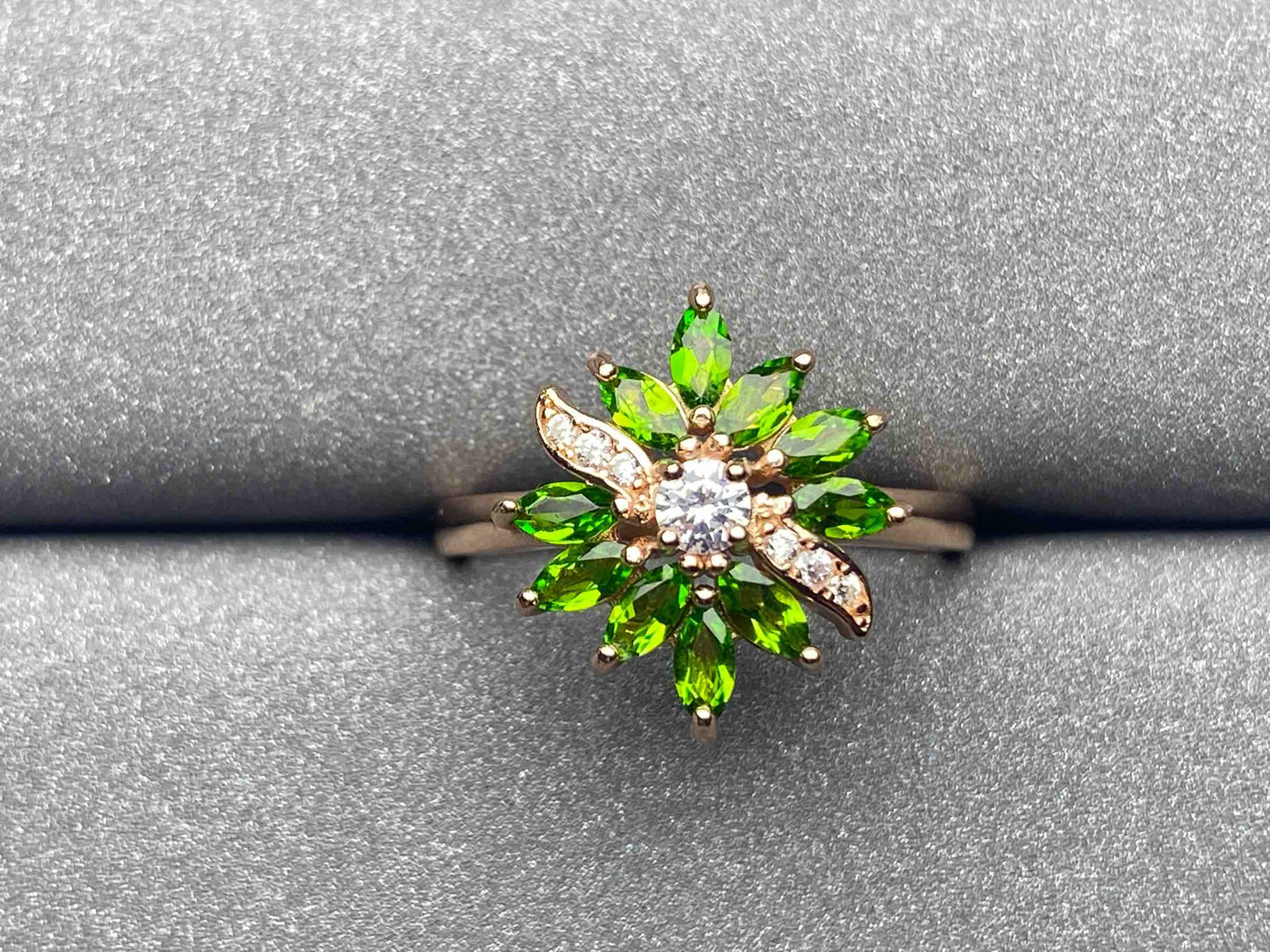 4719 Diopside Ring