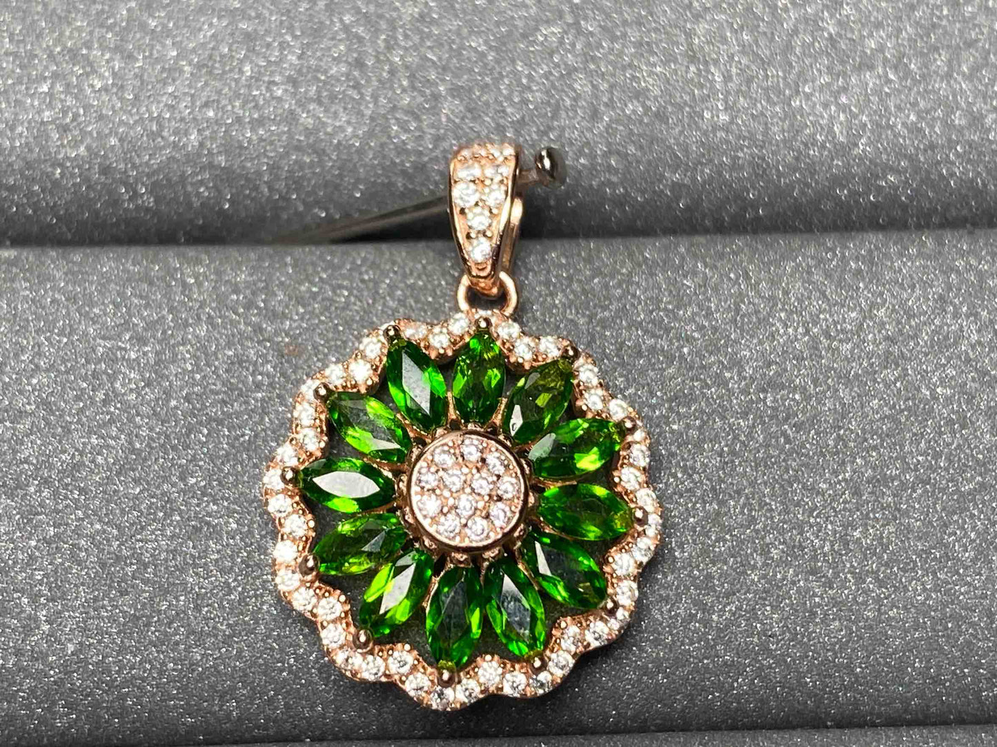 4756 Diopside Pendant