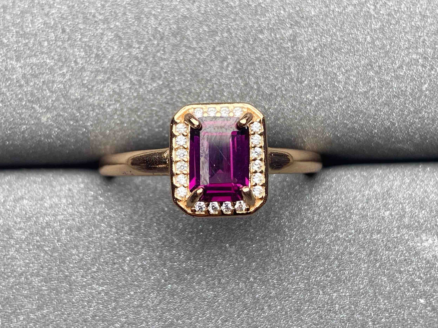 4784 Garnet Ring