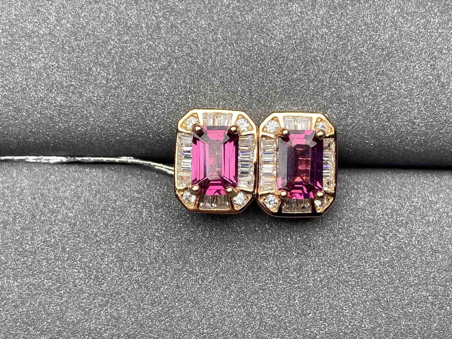 4860 Garnet Earrings